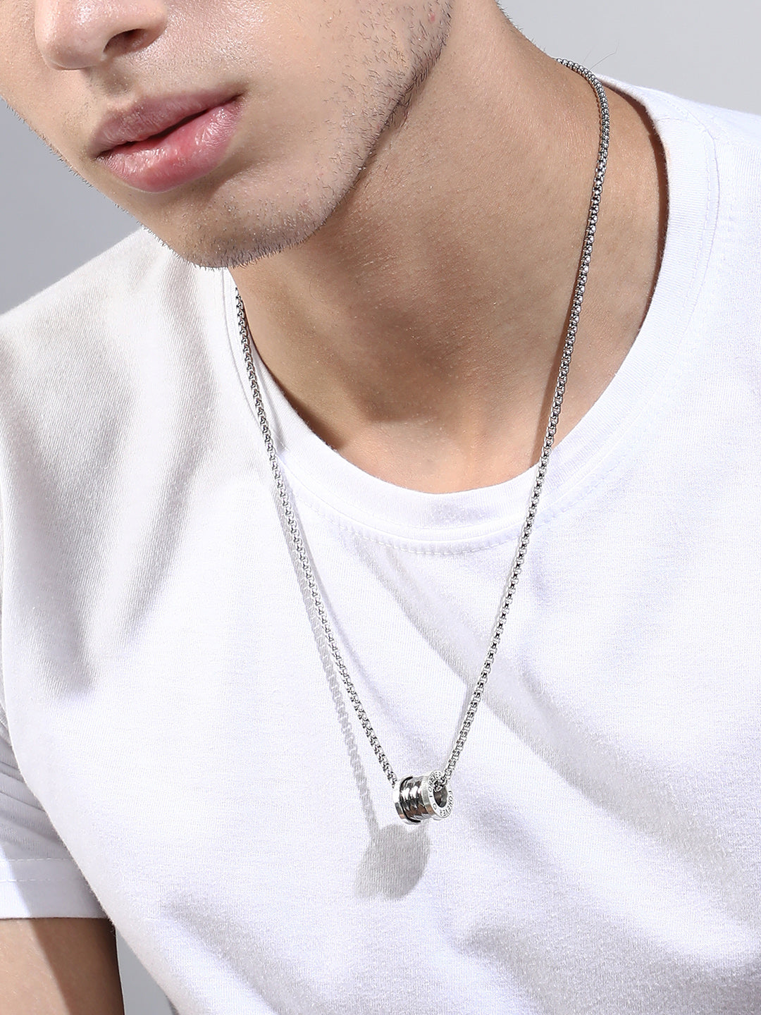 The Spool Pendant Necklace - Metallic Silver