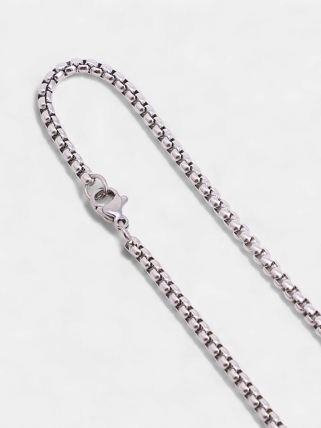 The Dumbell Pendant Necklace - Metallic Silver