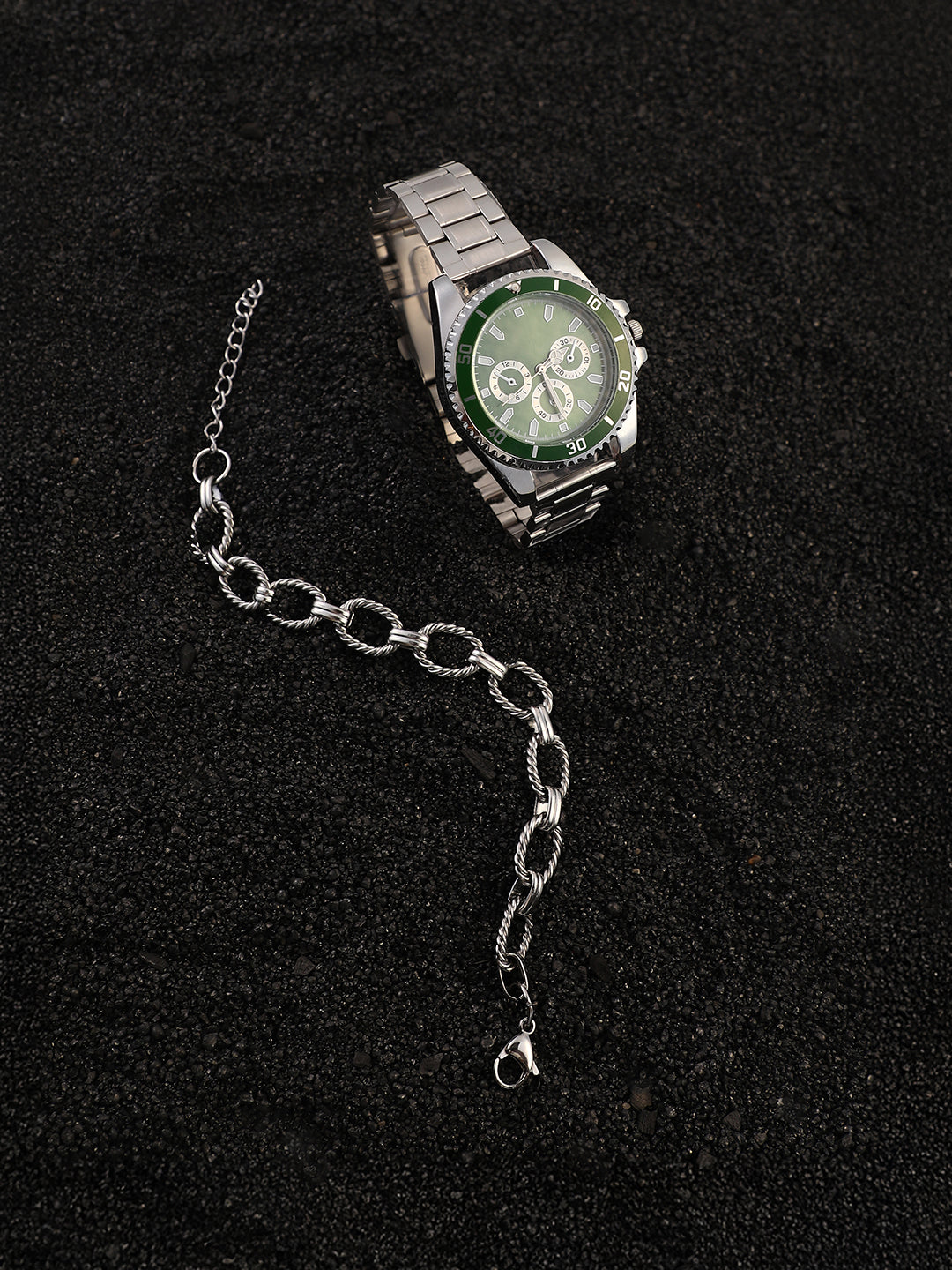 The Ribbed Four-Dial Round Watch With Link Bracelet Combo