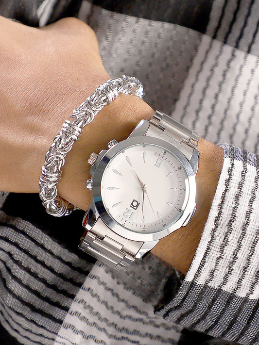 The Studio Round Watch With Link Bracelet Combo