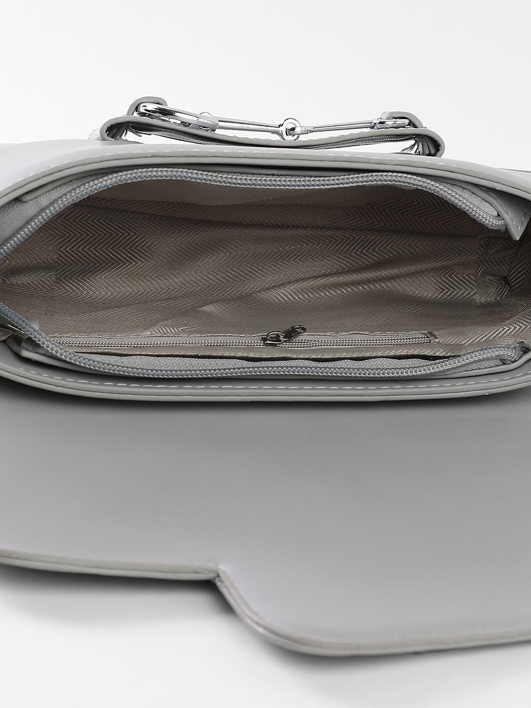 The Asymmetric Link Shoulder Bag - Ash Grey