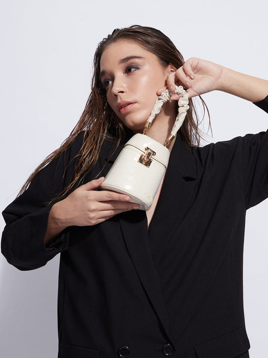 Ripple Cream Bucket Bag