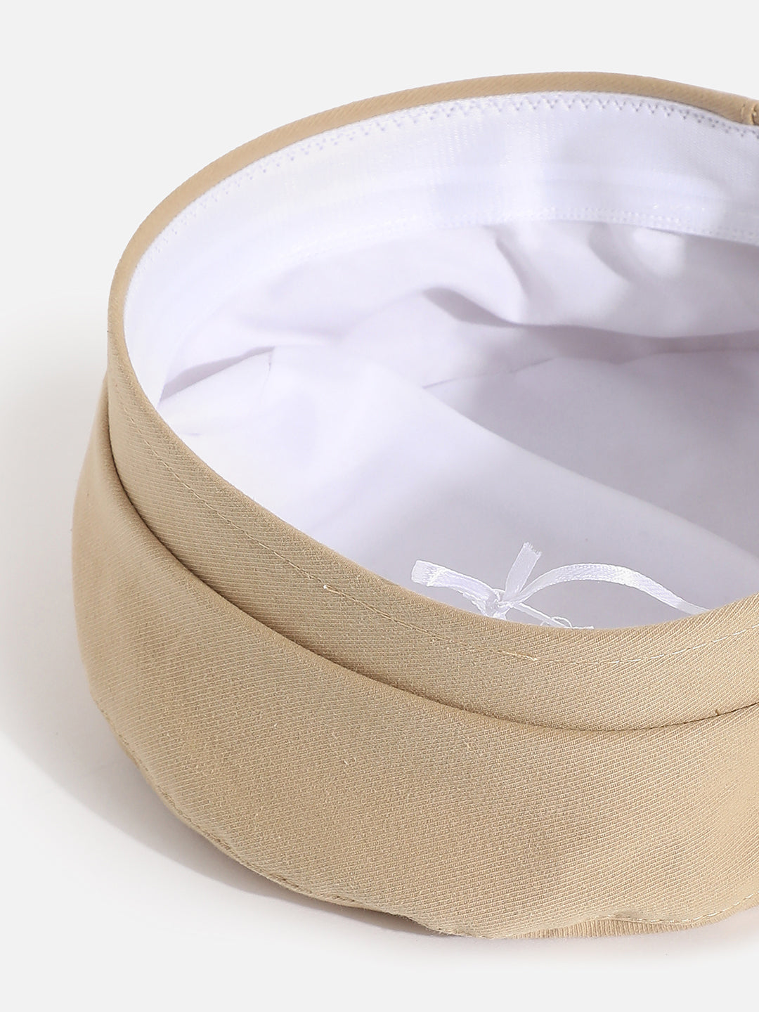 BEIGE SOLID BERET HAT WITH BUCKLE DETAIL