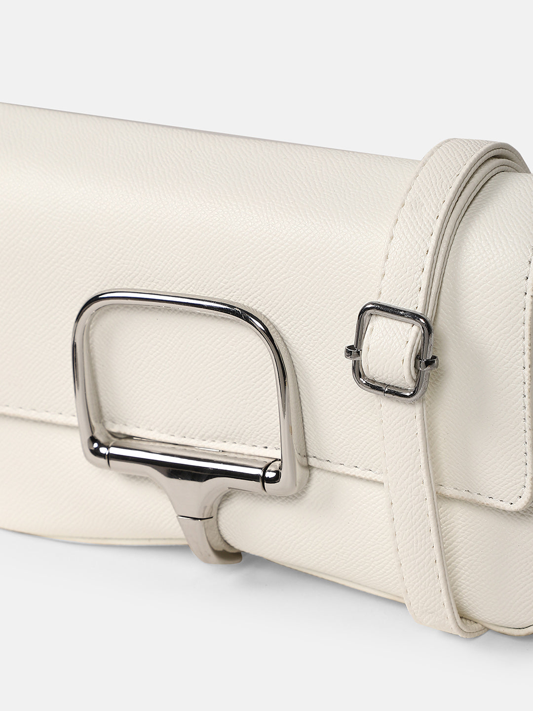 The Sivella Sling Bag - Daisy White