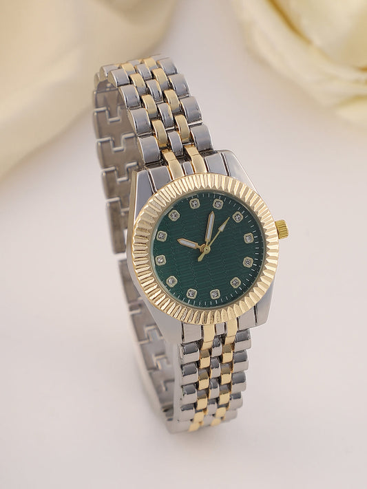 The Ribbed H-Link Round Watch