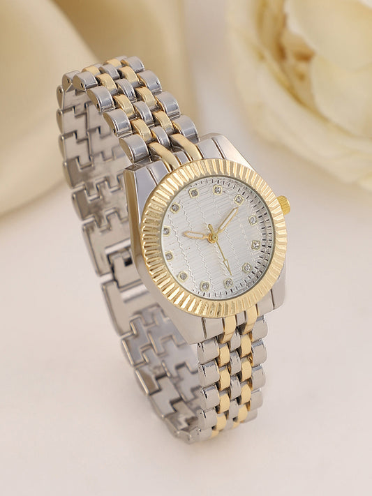 The Ribbed H-Link Round Watch