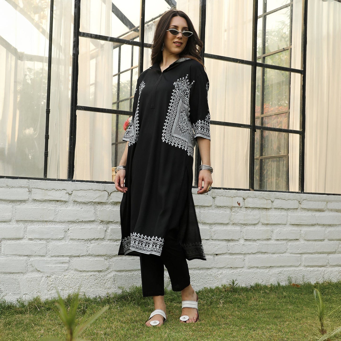 Geometric Print Kurta With Trousers Set