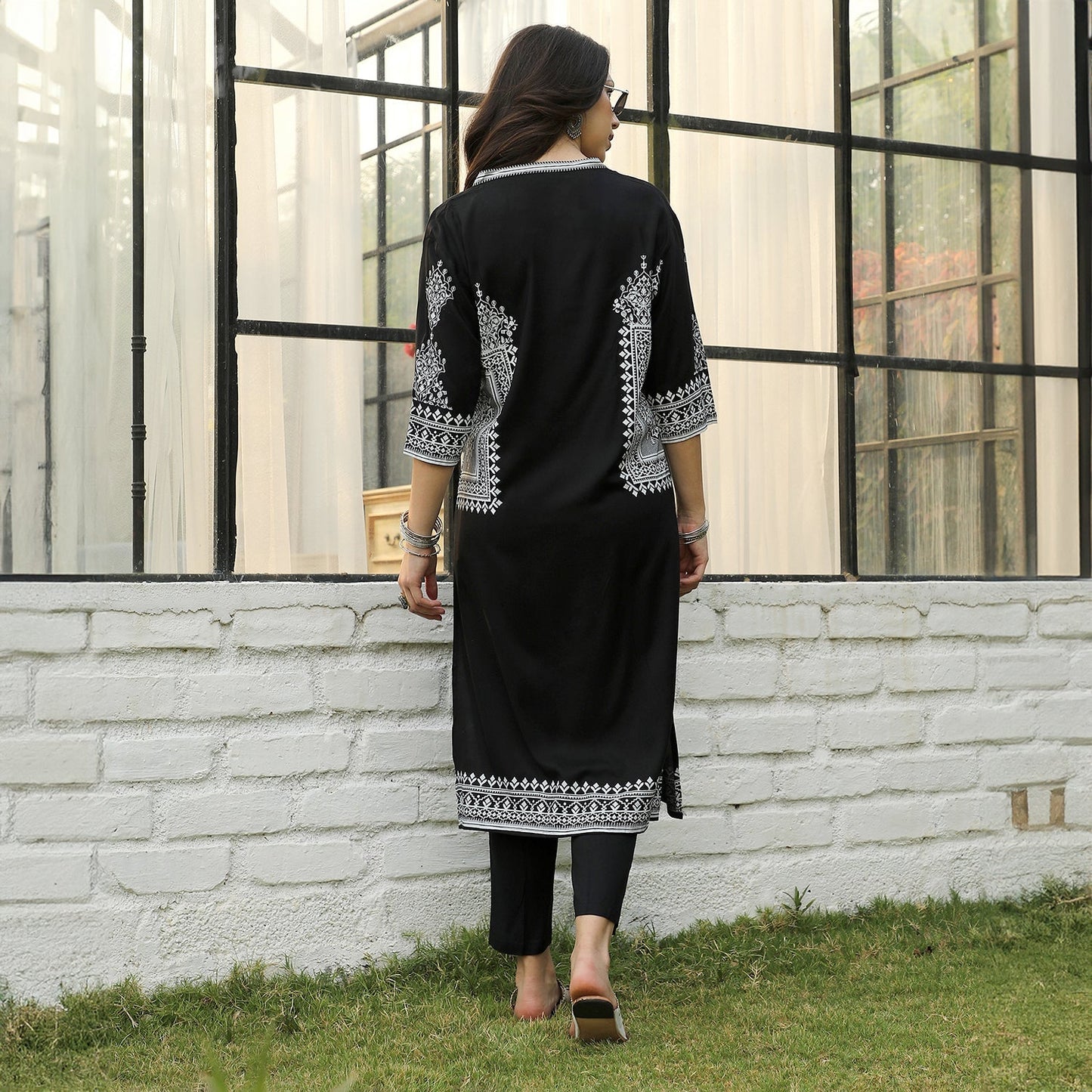 Geometric Print Kurta With Trousers Set