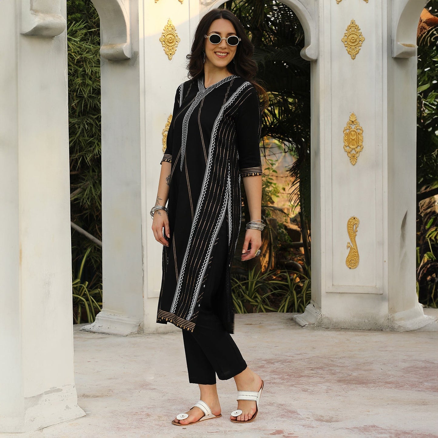 Geometric Print Kurta With Trousers Set