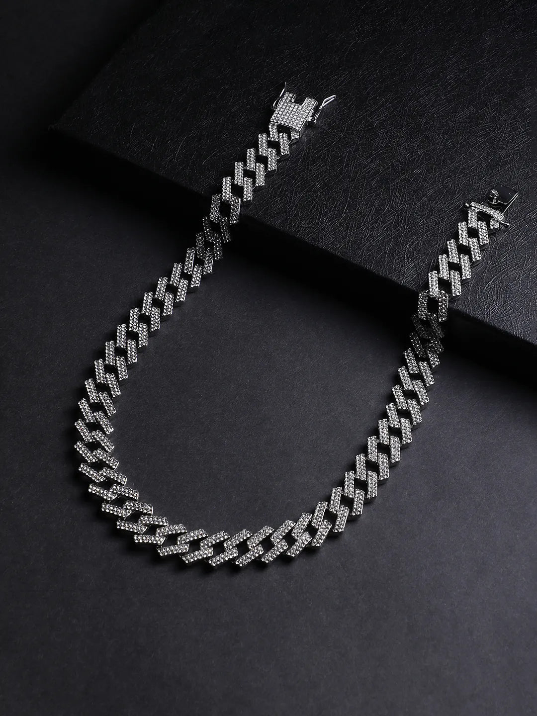 Embellished Criss-Cross Chain - Silver