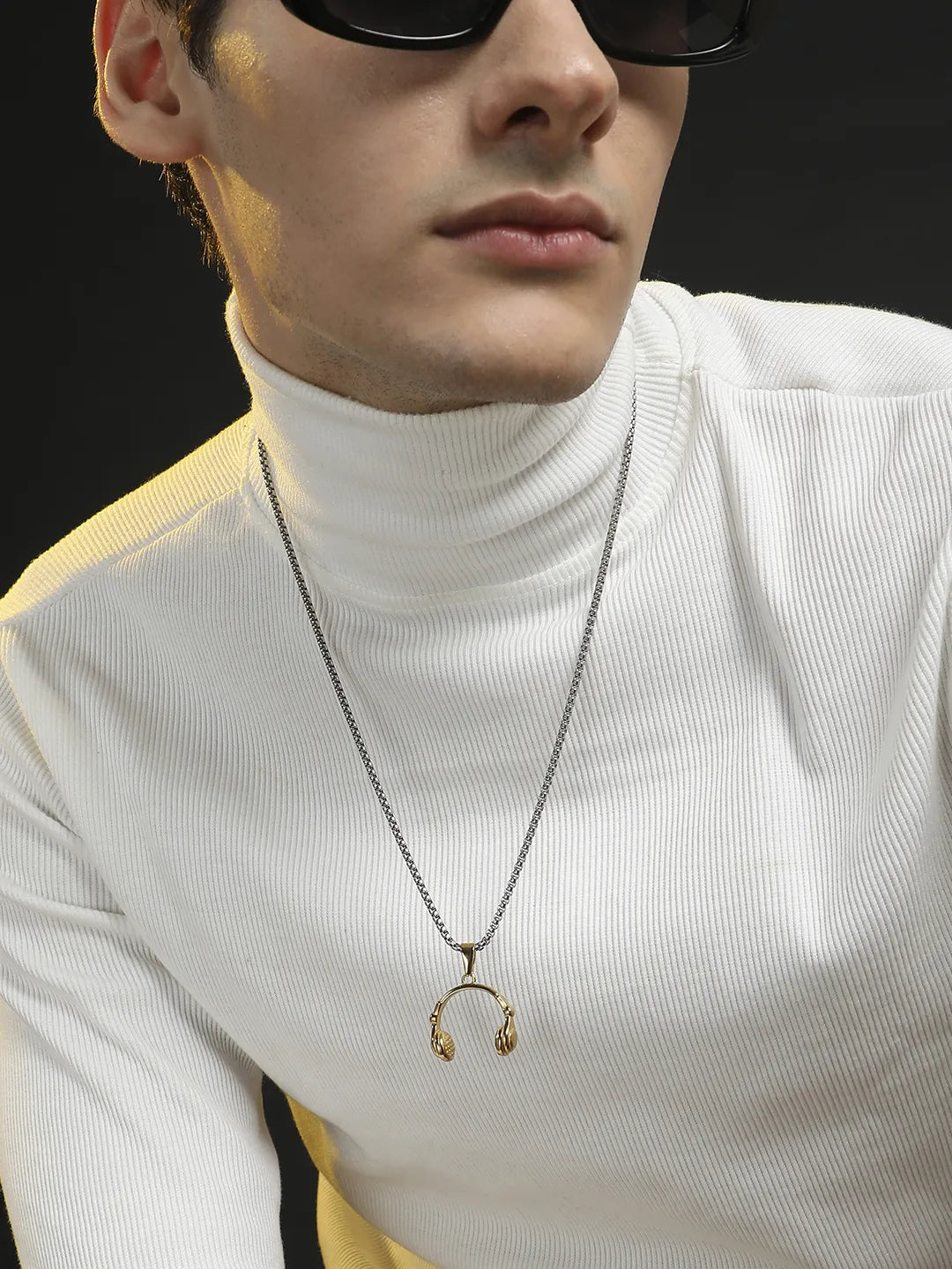 Headphone Pendant with Chain - Champayne Gold