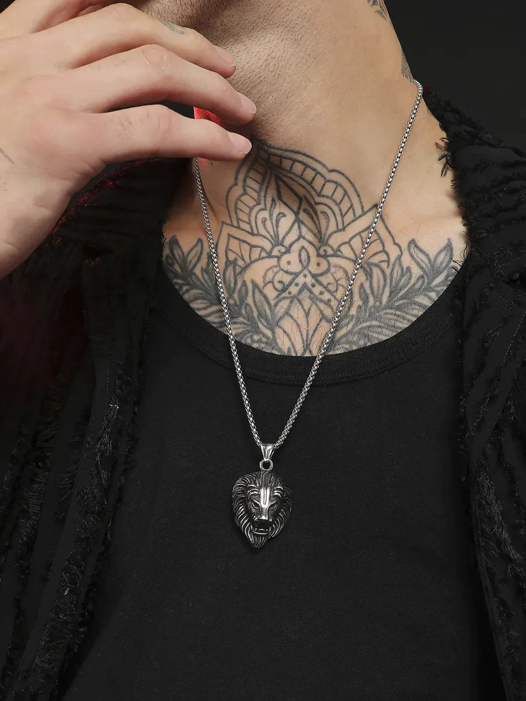 Lion Pendant with Chain - Silver