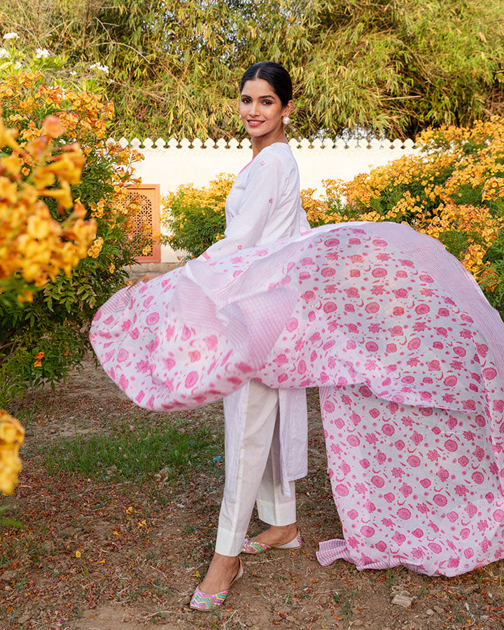 Snow White Doriya Suit Set