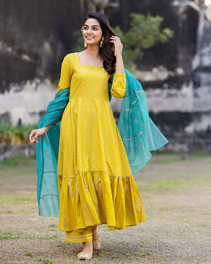 MUSTARD UMANG FOIL SUIT SET