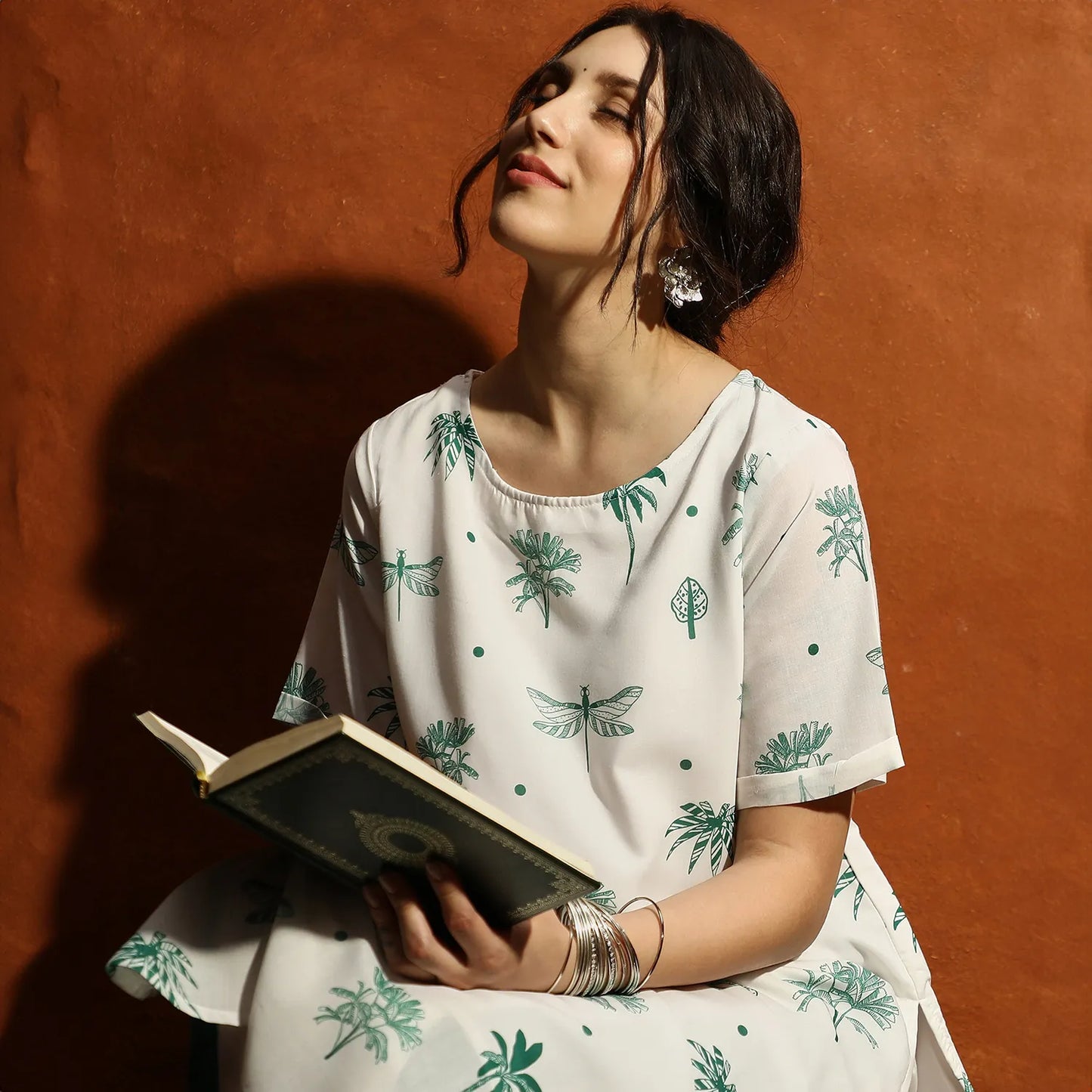Dragonfly Palm Kurta With Trousers