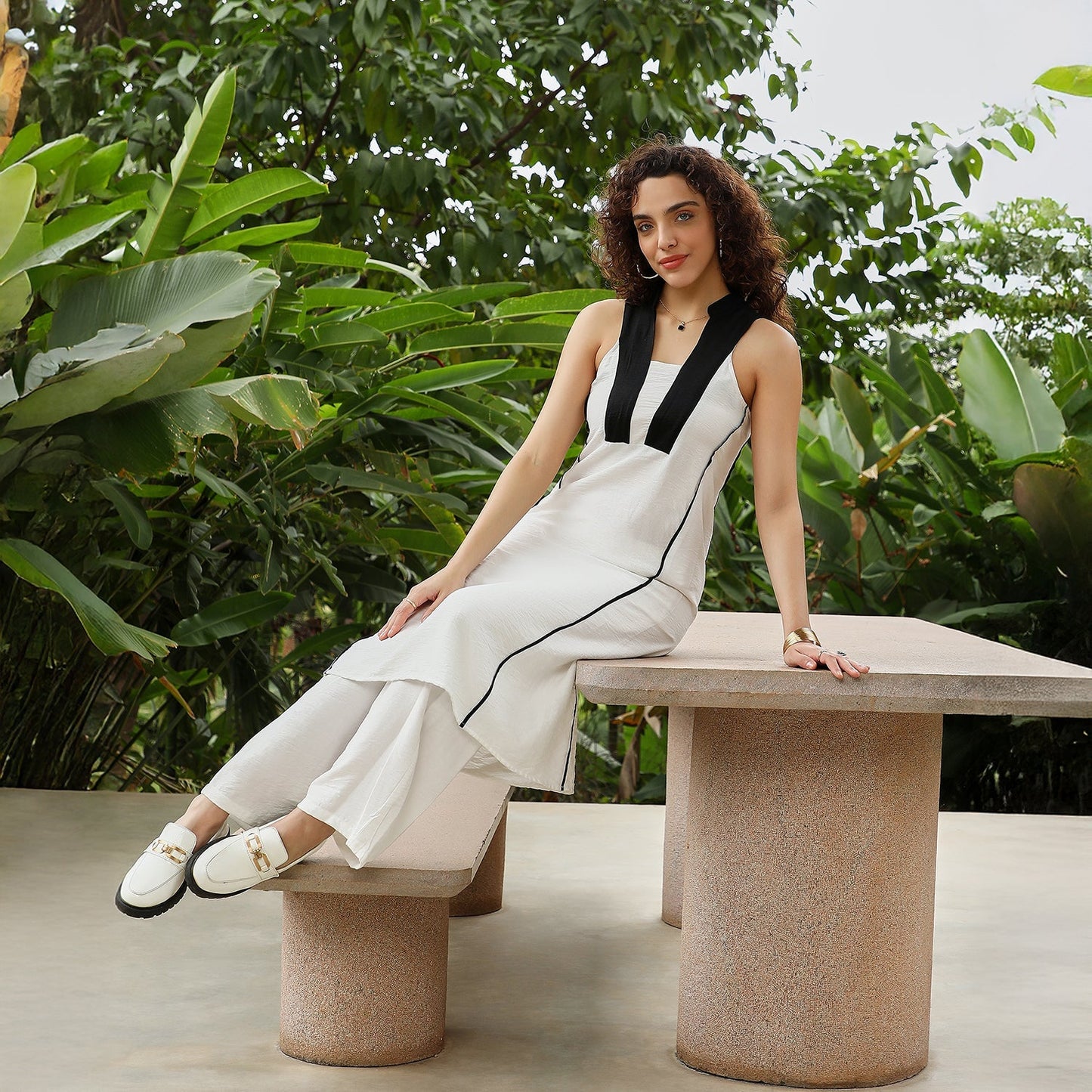 Contrast Linear Kurta Set