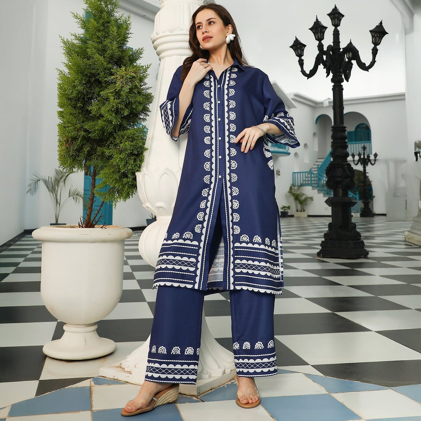 Indie Flora Lined-Imprint Kurta Set