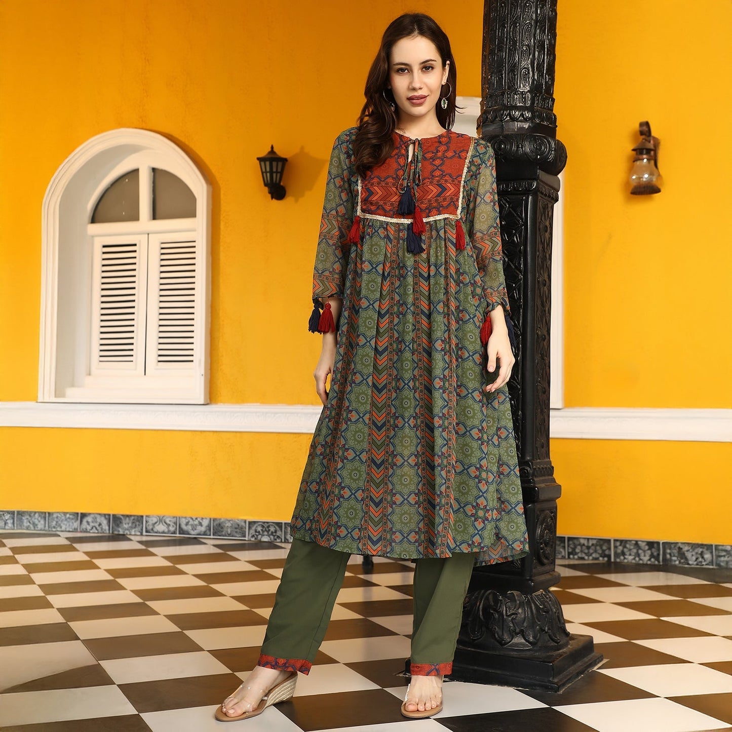 Geometric Block Kurta With Trousers