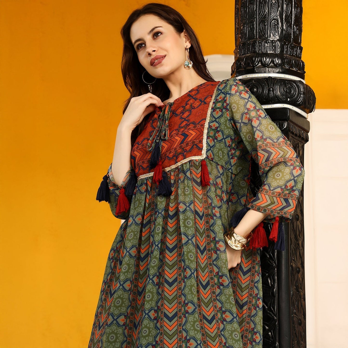 Geometric Block Kurta With Trousers