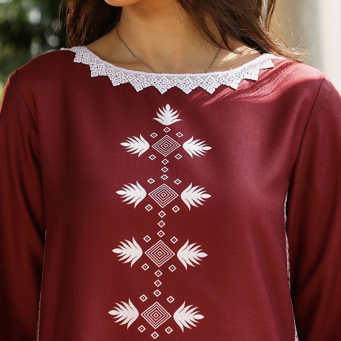 Constrast-Motif Kurta Set