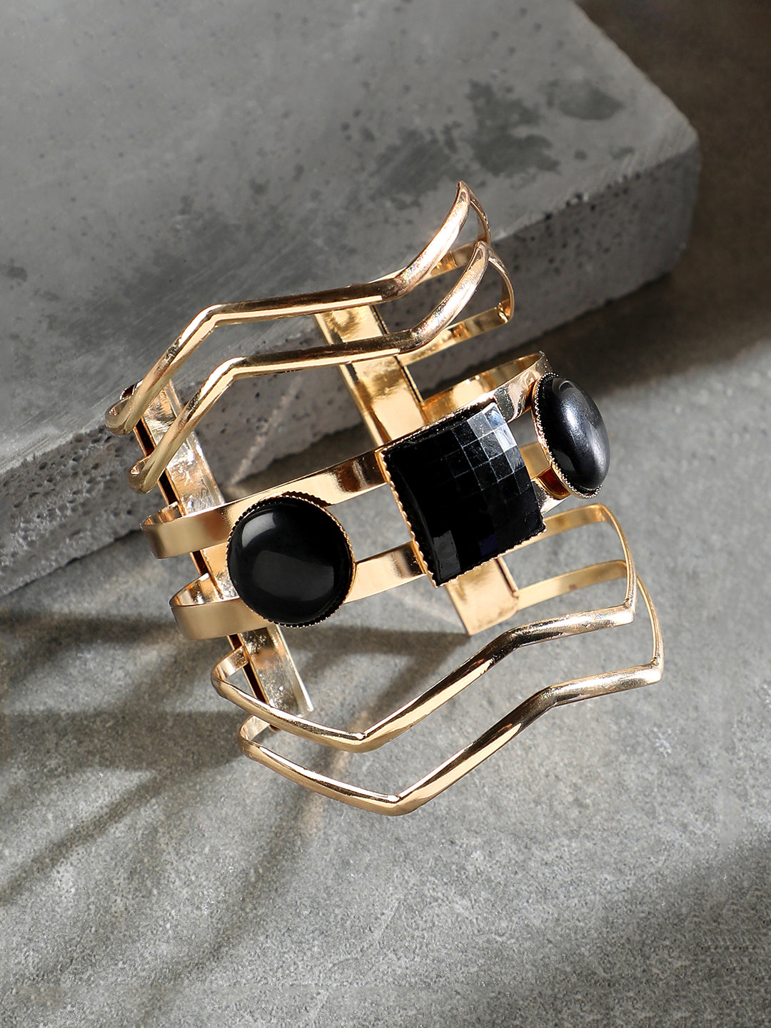 The Cleo Cuff Bracelet - Onyx Black-SOHIBR6192