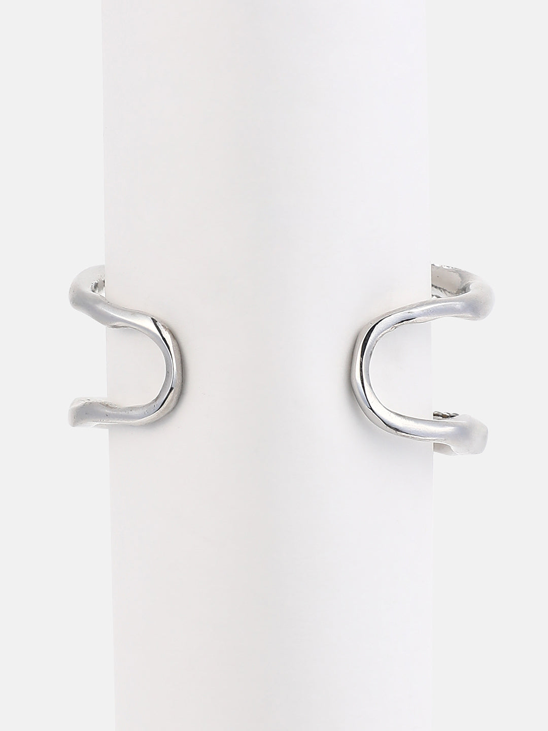 The Opposta Cuff Bracelet - Metallic Silver-SOHIBR6249
