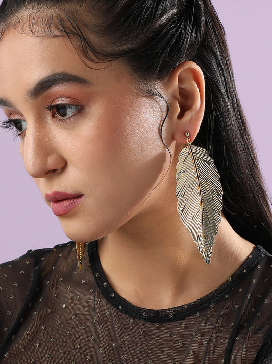 Set Of 2 Gold-Plated Contemporary Stud Earrings with Finger Ring