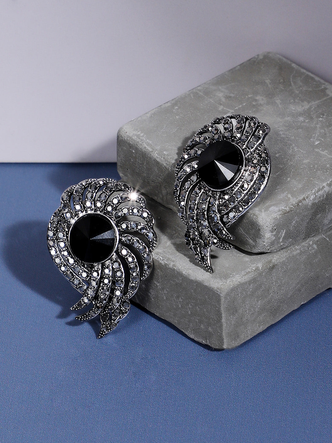 Contemporary Studs Earrings