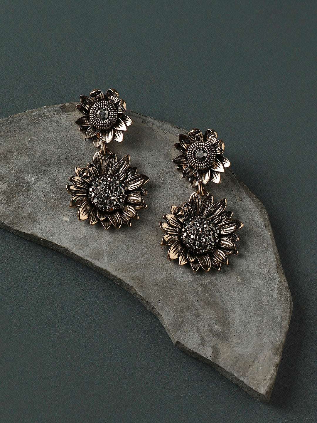 Artificial Stones Contemporary Drop Earrings
