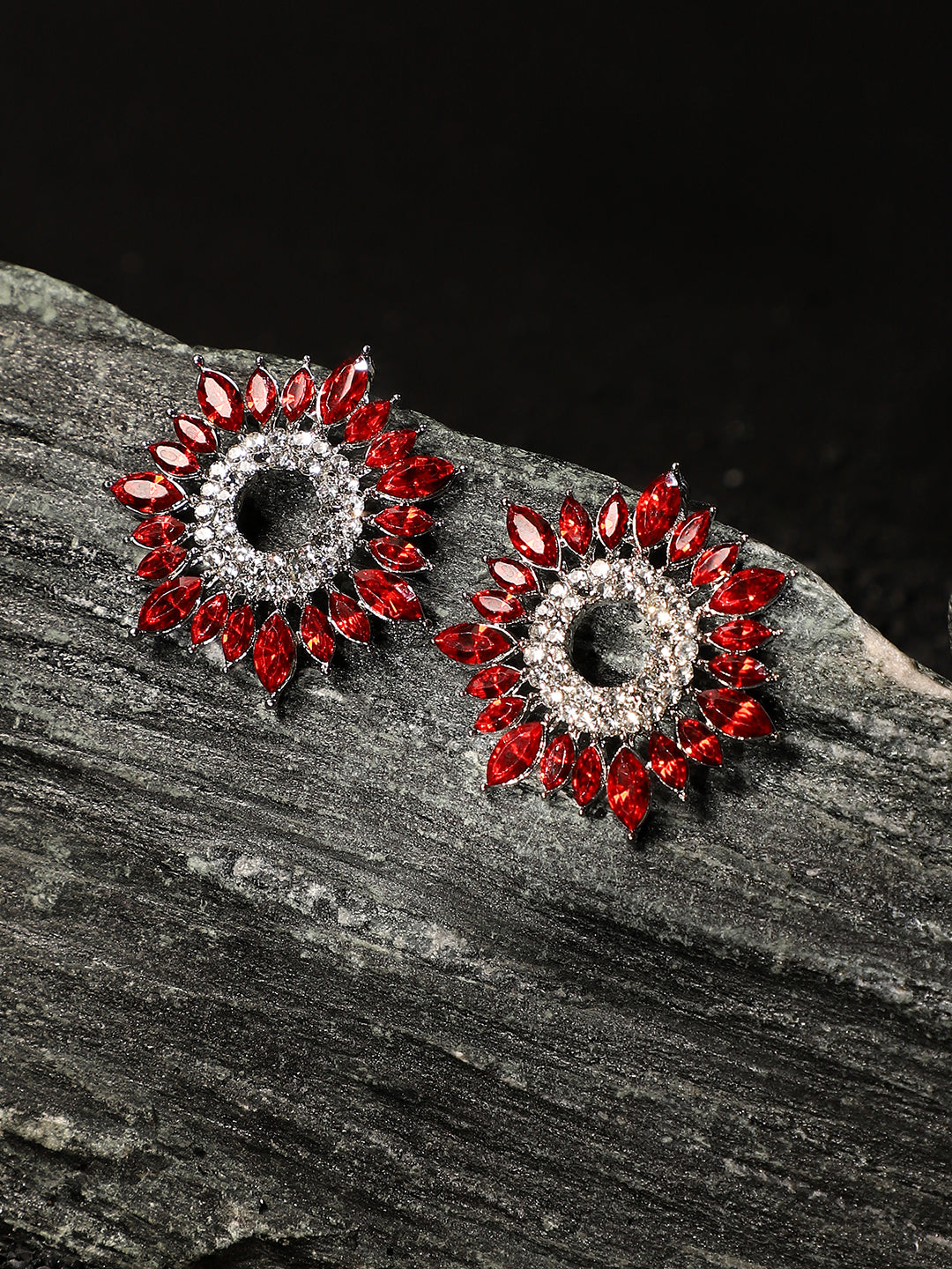 Contemporary Studs Earrings
