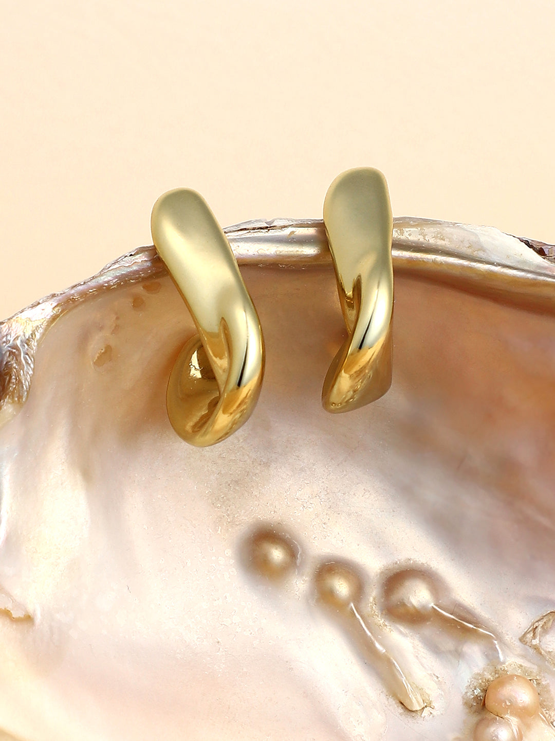 The Dented Swirl Hoop Earrings - California Gold-SOHIER8835