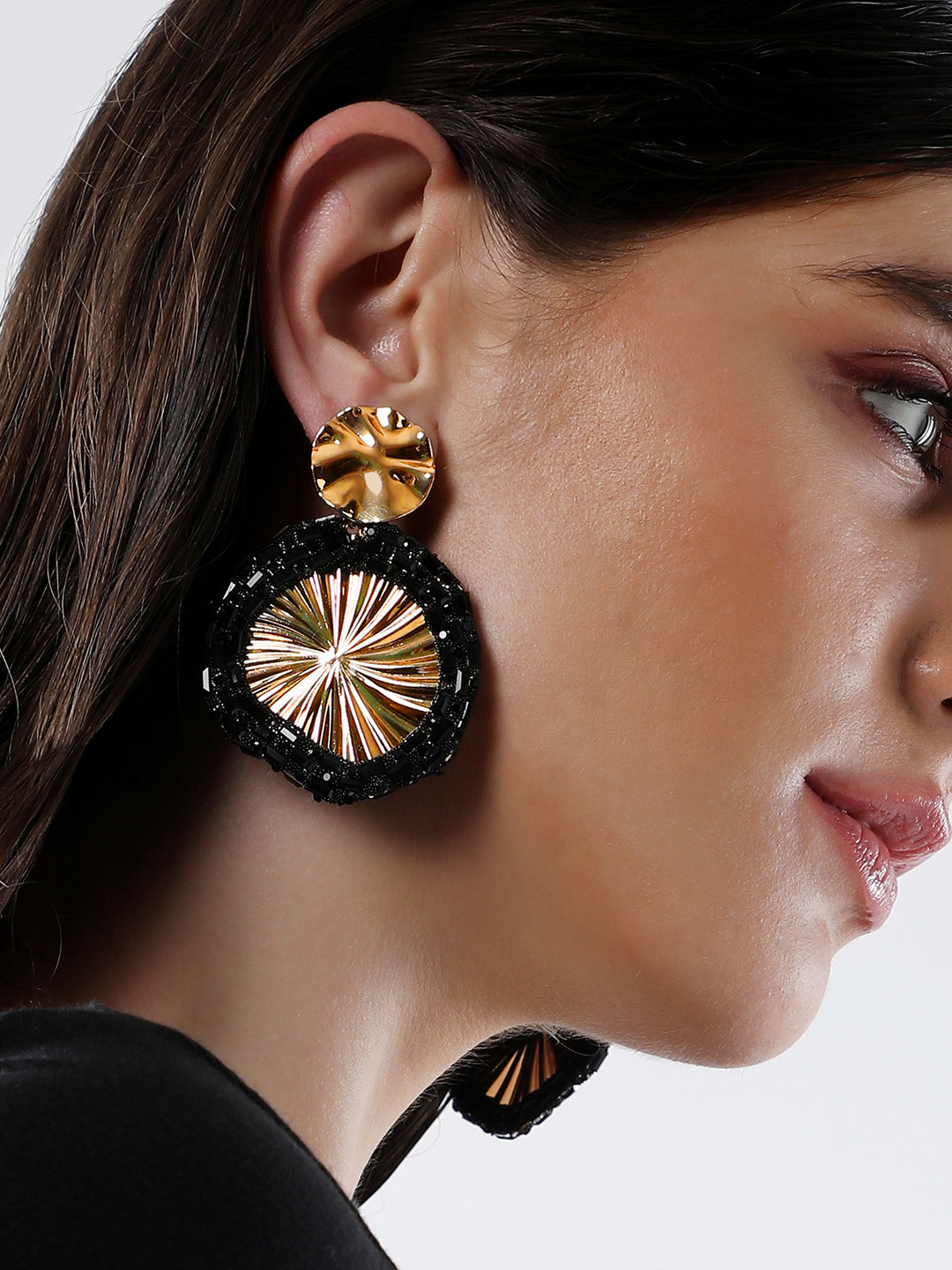 The Revolving Mirror Drop Earrings - Onyx Black-SOHIER8970