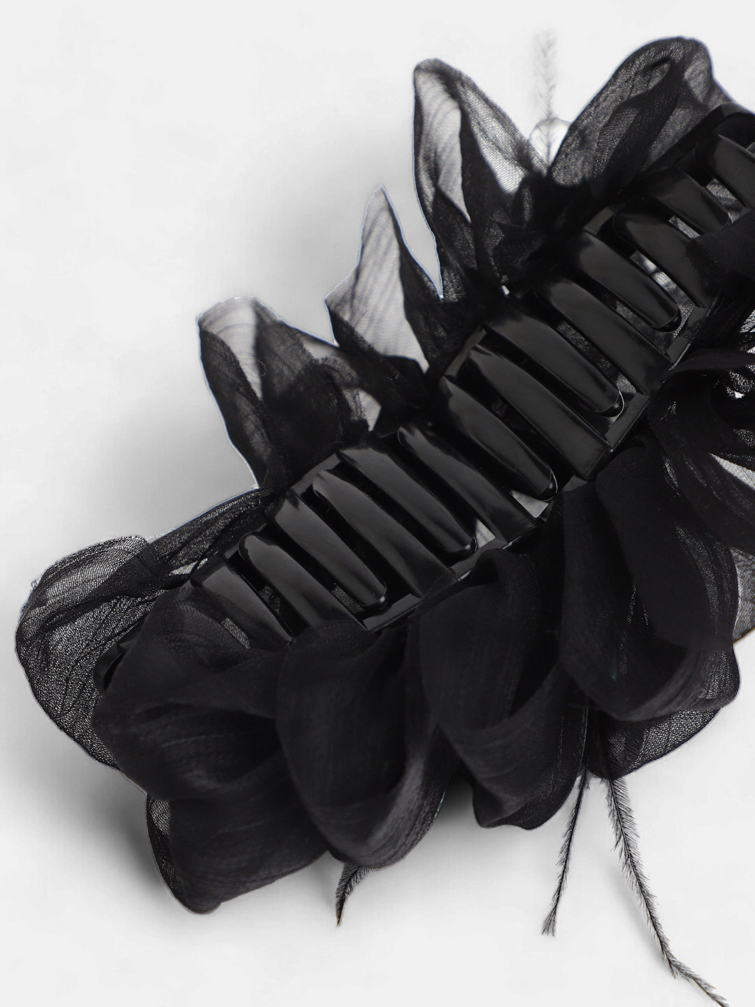 The Ruched Claw Clutch - Midnight Black-SOHIHC1002