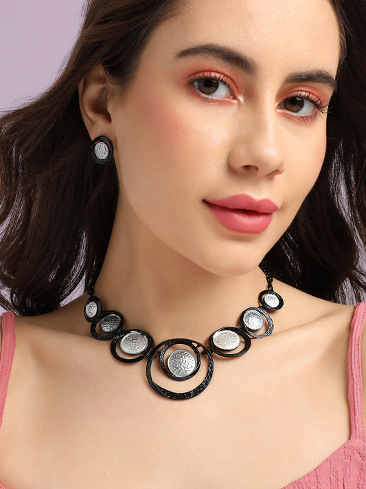 Dented Circular Necklace Earrings