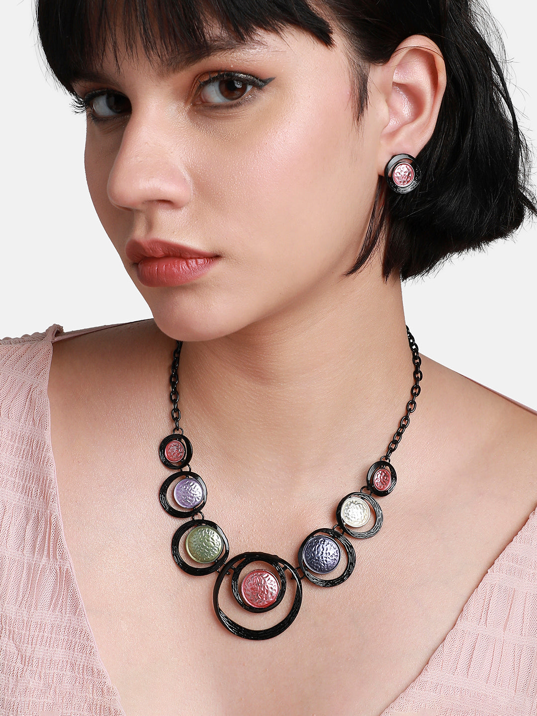 Dented Circular Necklace Earrings