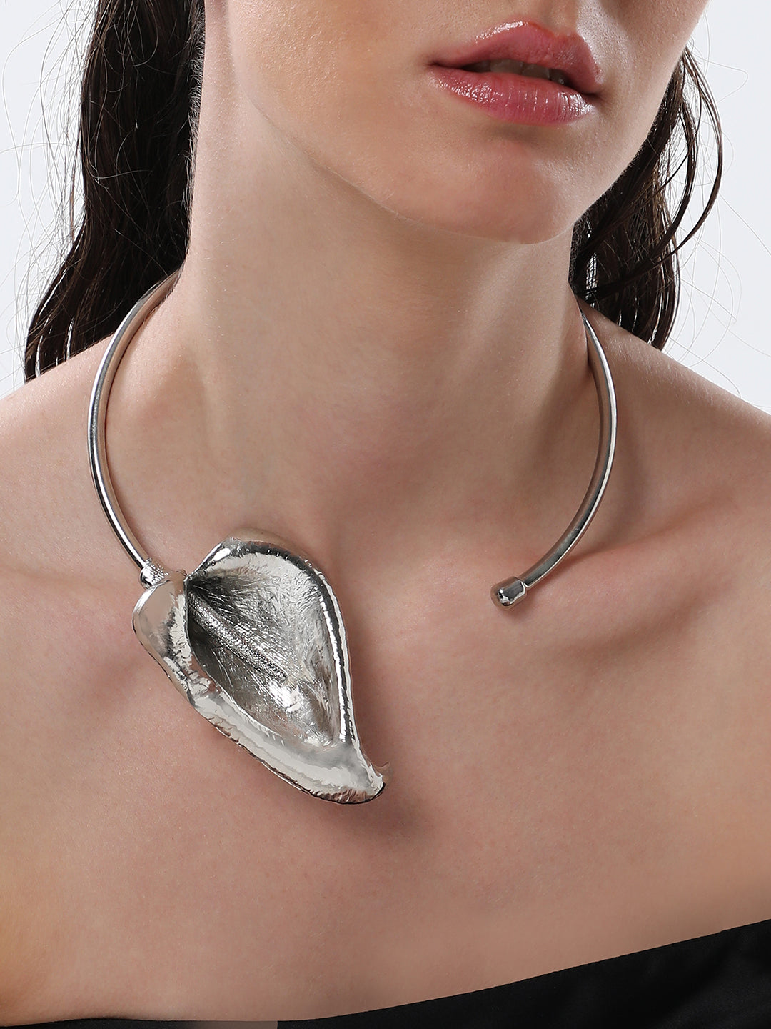 The Water Lily Torque Necklace - Metallic Silver-SOHINC6075