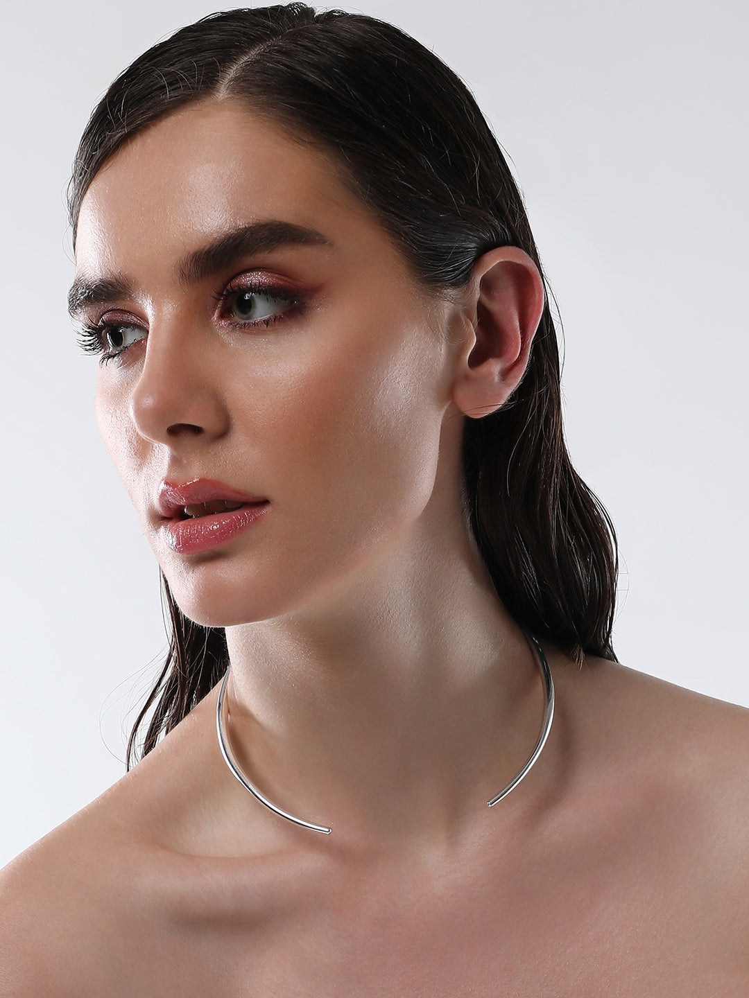 The Shackle Torque Necklace - Metallic Silver-SOHINC6091