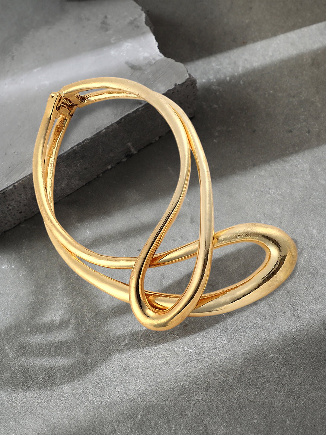 The Egri Torque Necklace - California Gold-SOHINC6232
