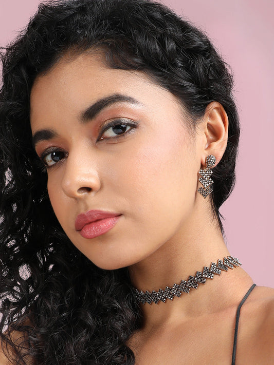 Crystal Stones Studded Neclace and Earrings Set