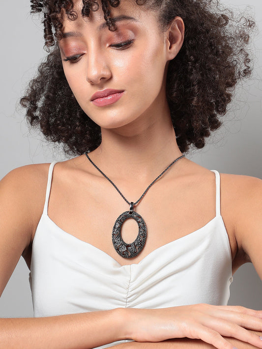 Silver-Plated Oval-Shaped Charm Pendant With Chain