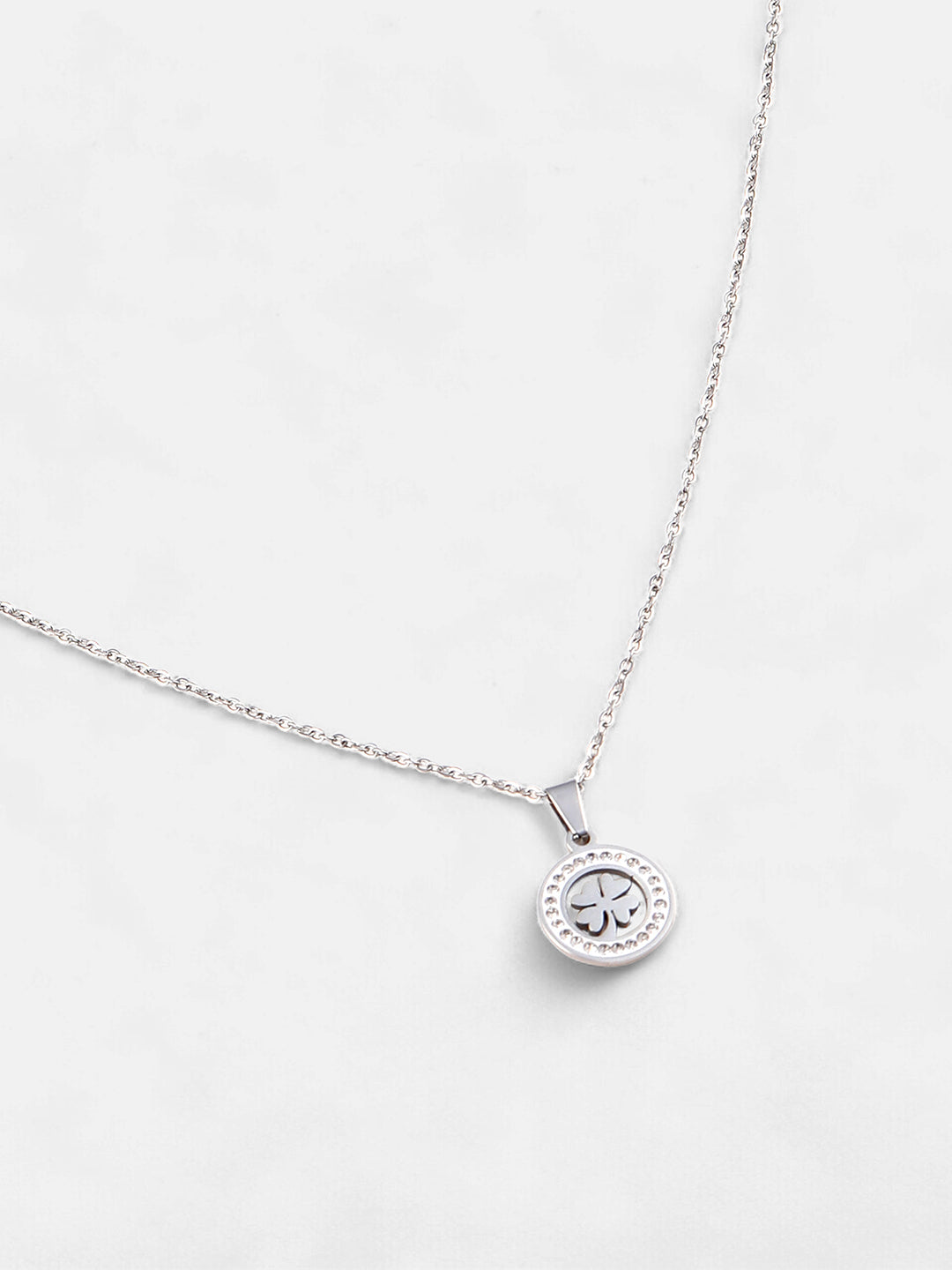The Clover Pendant Necklace - Metallic Silver-SOHINC8846