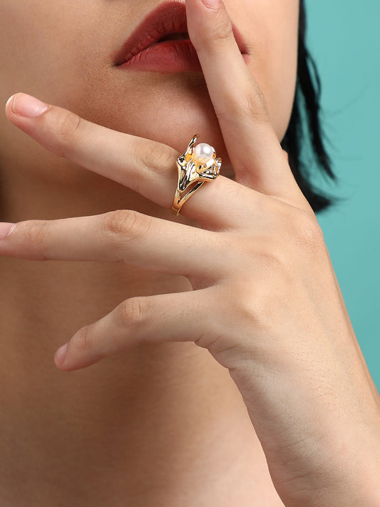 Set Of 4 Gold-Plated Artificial Beads Studded Rings