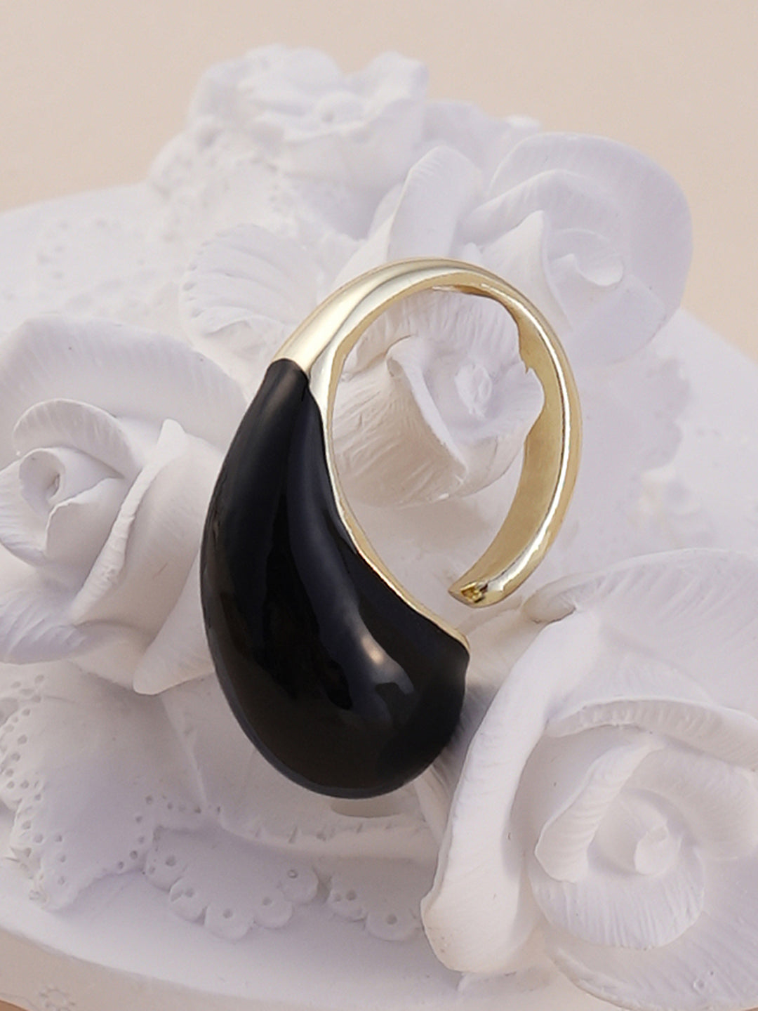 The Teardrop Finger Ring - Onyx Black-SOHIRG6109
