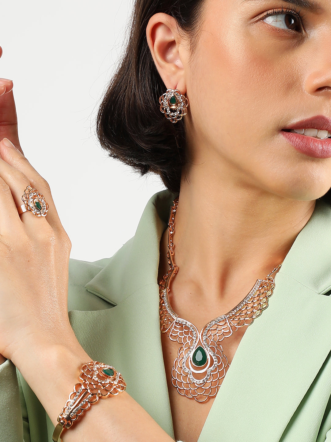 GOLD PLATED DESIGNER JEWELLERY SET