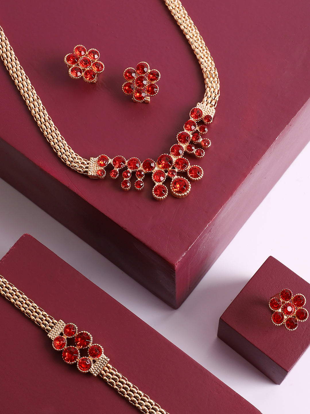 GOLD PLATED DESIGNER JEWELLERY SET