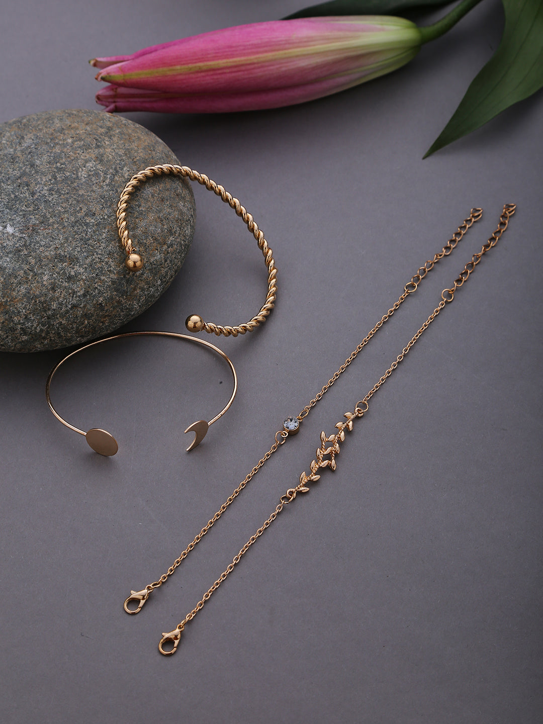 Pack of 4 Gold Plated Designer Bracelet