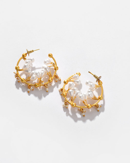 Reverse pearls hoop earrings