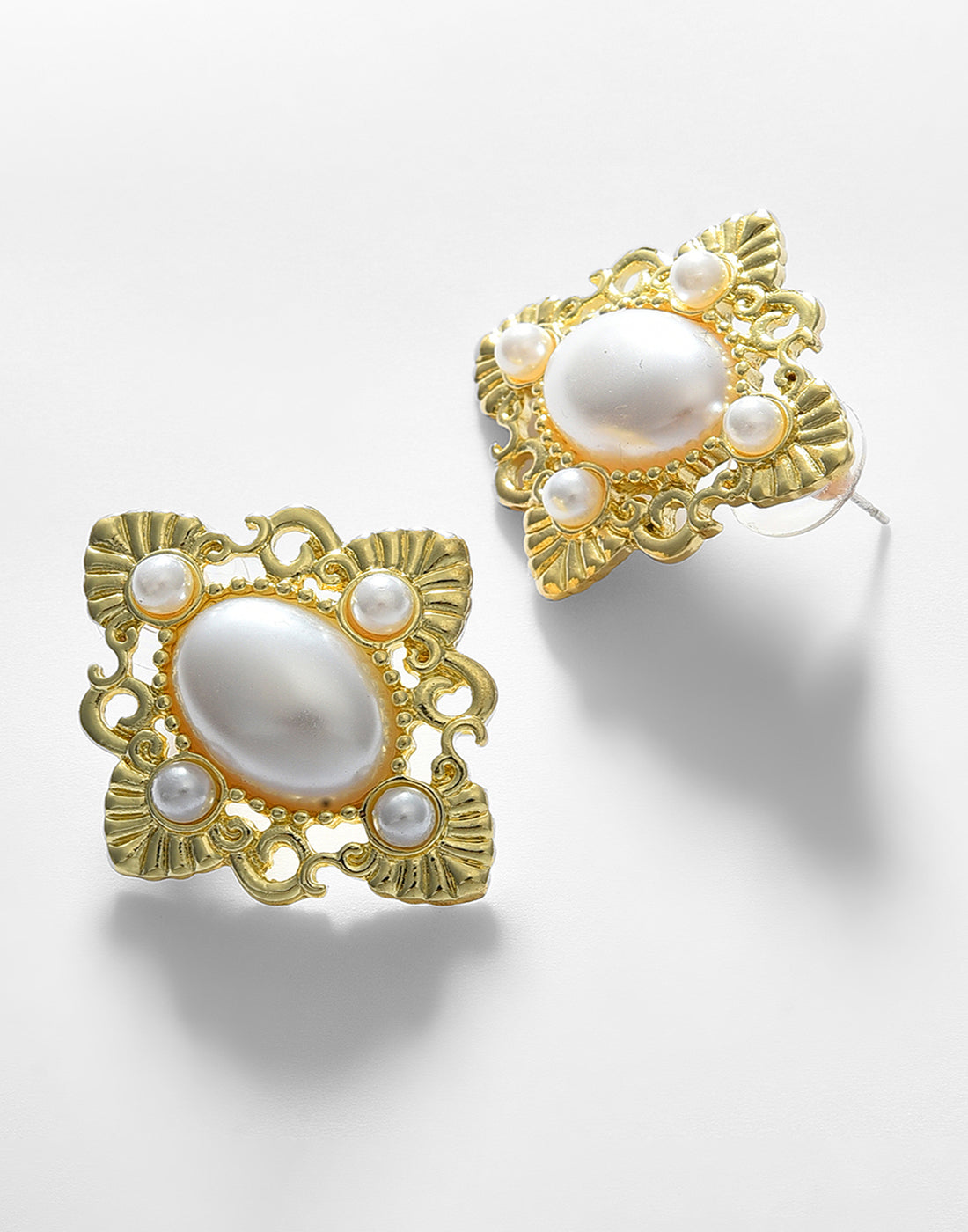 Gold Plated Pearl Beaded Earring