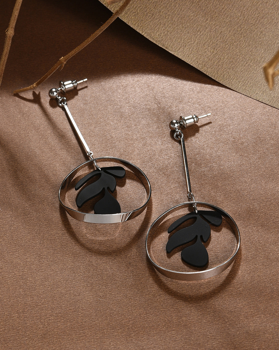 Silver Plated Designer Drop Earring