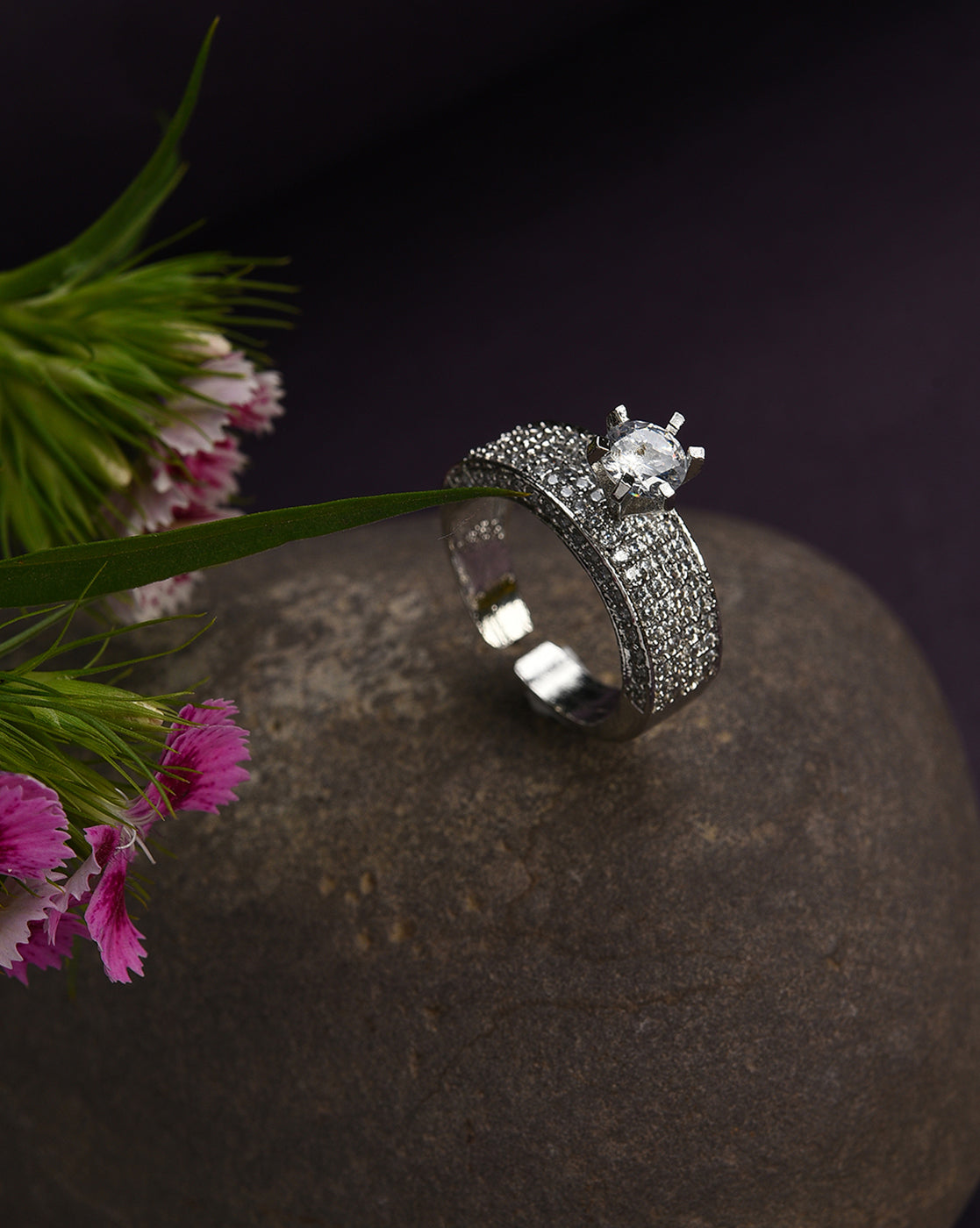 Astor Minimalist Ring